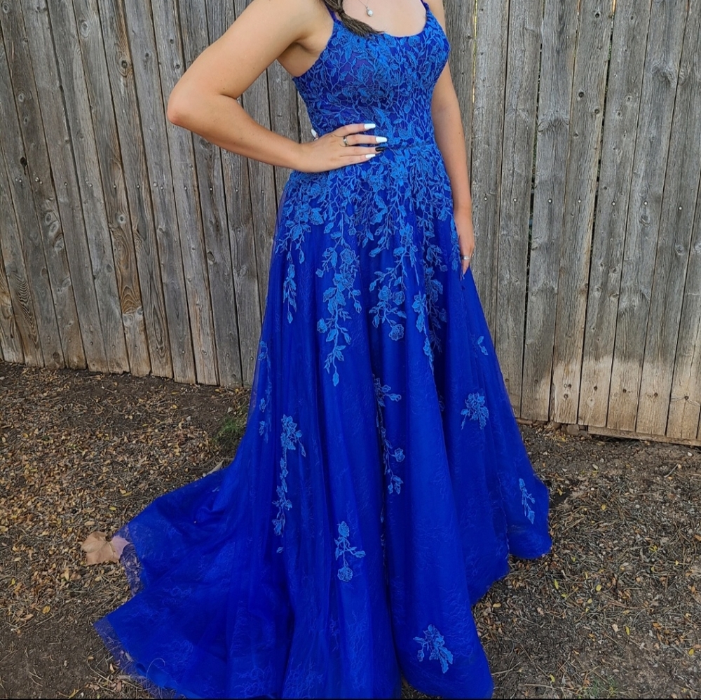 Dark blue prom dress